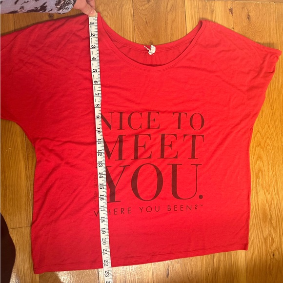 Blank Space Official Taylor Swift Merch Red Shirt - Picture 8 of 8